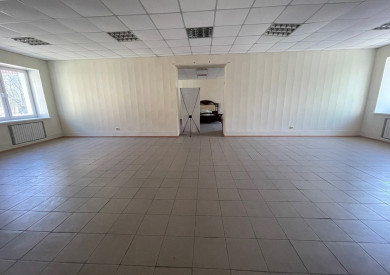 ✅АРЕНДА ПОМЕЩЕНИЯ В ЦЕНТРЕ ✅ Сдача в аренду нежилого помещения - Расположение город Харцызск , Центр - Общая площадь 120 - Этаж - 2 - Цена 50.000 А.Н "КАСКАД" + 7 949 561 49 83