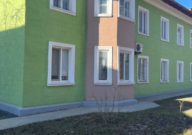 ✅ПРОДАЖА КВАРТИРЫ В ЦЕНТРЕ ХАРЦЫЗСКА+САРАЙ✅ - Расположение Харцызск , ЦЕНТР,площадь,бульвар Шевченко ⭐⭐⭐ - Комнат - 2 - Этаж - 1 - Этажность - 2 - Дом обновлён , новая кровля! - В квартире есть всё , чтобы заезжать , обставляться и жить , пластиковые окна везде, бойлер, в общем доступе всё , самый центр города , самый верх бульвара! - Документы в процессе - Цена 3.200.000 без торга А.Н "КАСКАД" + 7949 561 49 83